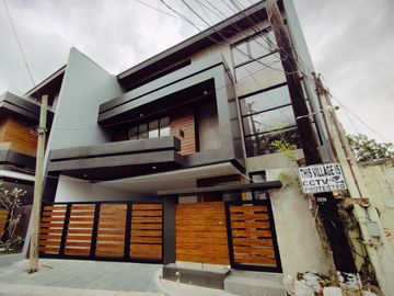FOR SALE MAJESTIC DESIGN 3 STOREY HOUSE IN BETTER LIVING