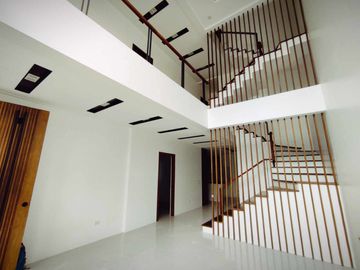 FOR SALE MAJESTIC DESIGN 3 STOREY HOUSE IN BETTER LIVING