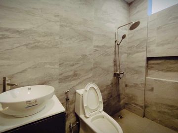 FOR SALE MAJESTIC DESIGN 3 STOREY HOUSE IN BETTER LIVING