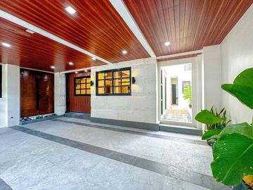 Semi Furnished 4 Bedroom Brand New House and Lot for Sale in BF Resort, Las Piñas City