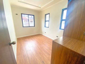 Modern Design Brand New House and Lot for Sale in BF Resort, Las Piñas City
