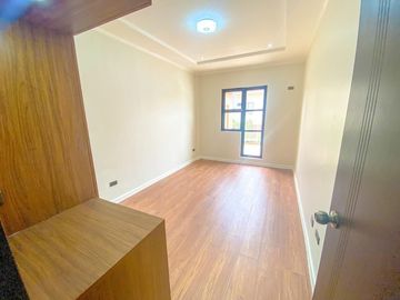 Modern Design Brand New House and Lot for Sale in BF Resort, Las Piñas City
