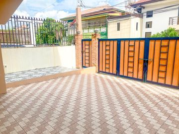 Modern Design Brand New House and Lot for Sale in BF Resort, Las Piñas City