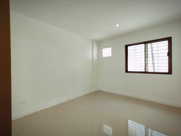 FOR SALE NEWLY BUILT BEAUTIFUL MODERN 2 STOREY DUPLEX HOUSE IN BETTER LIVING