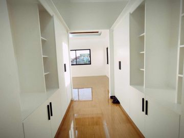 FOR SALE NEWLY MADE SPACIOUS MODERN 2 STOREY HOUSE IN BETTER LIVING
