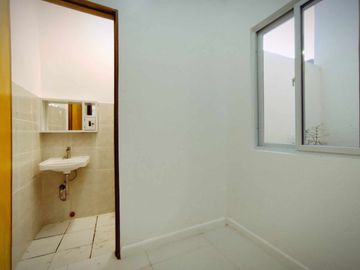 FOR SALE NEWLY MADE SPACIOUS MODERN 2 STOREY HOUSE IN BETTER LIVING