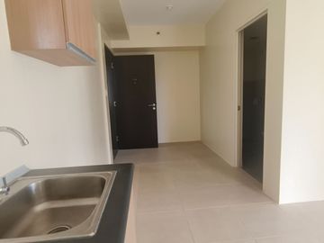 2 Br Condominium at Serin East Tagaytay by Avida