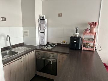 Vendo departamento Amoblado en Sector San Roque, 1 dormitorio 1 baño, UF 1750.