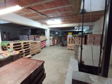 LOCAL  ALQUILER O VENTA CHACRA RÍOS SUR LIMA CERCADO