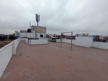 LOCAL  ALQUILER O VENTA CHACRA RÍOS SUR LIMA CERCADO