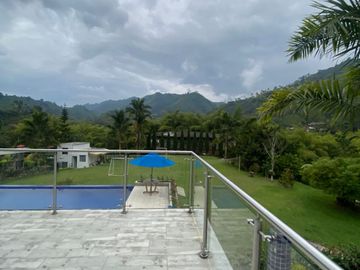 CASA CAMPESTRE EN VENTA