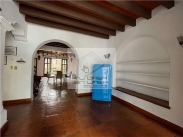 VISTA HERMOSA, CERCA PLAZA CUERNAVACA, CASA SOLA, 4 recs PROPIA OFICINAS O CONSULTORIOS $30,000.00
