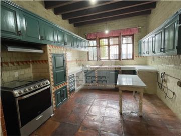 VISTA HERMOSA, CERCA PLAZA CUERNAVACA, CASA SOLA, 4 recs PROPIA OFICINAS O CONSULTORIOS $30,000.00