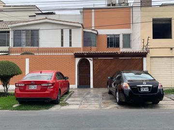 Ocasión Vendo Hermosa Casa Las Gardenias Surco