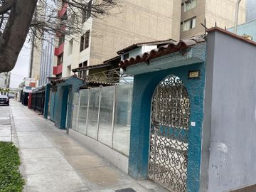 Vendo Casa Como Terreno, Ideal Para Proyecto Inmobiliario En Centro Financiero San Isidro