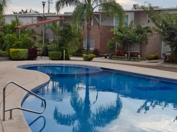 CASA CON ALBERCA AL SUR DE CUERNAVACA