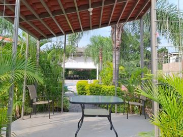 CASA CON ALBERCA AL SUR DE CUERNAVACA