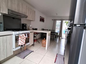 CASA CON ALBERCA AL SUR DE CUERNAVACA