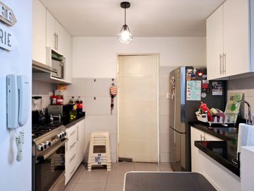 ¡VENTA DEPARTAMENTO FRENTE PARQUE 4TO PISO EN SURCO!