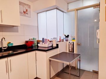 ¡VENTA DEPARTAMENTO FRENTE PARQUE 4TO PISO EN SURCO!