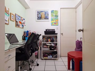 ¡VENTA DEPARTAMENTO FRENTE PARQUE 4TO PISO EN SURCO!