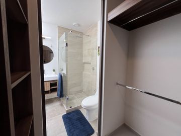 Departamento de 3 recámaras y 2 pisos en Zákia