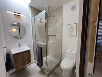 Departamento de 3 recámaras y 2 pisos en Zákia