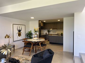 Departamento de 3 recámaras y 2 pisos en Zákia