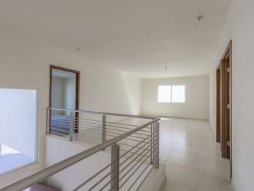SE VENDE CASA EN LA CORUÑA