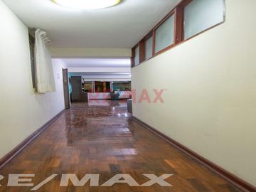 VENDO DEPARTAMENTO EN URB. BARRIO MEDICO 116M2., SURQUILLO