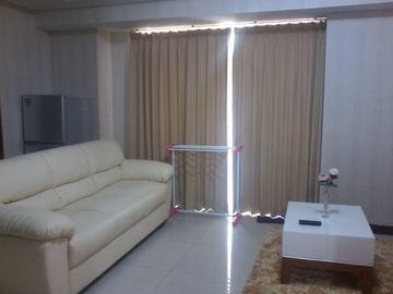 DISEWAKAN TAHUNAN APARTEMEN 3BR HUNIAN KELUARGA FURNISHED WATERPLACE RESIDENCE