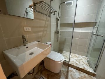 For Sale Stunning Design Modern 3 storey Townhouse in Better Living