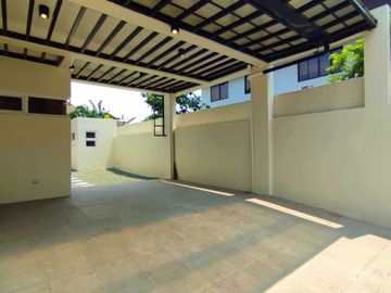 For Sale Furnished Majestic Modern 2 storey House in Parañaque