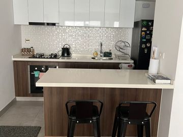 Flat en Av. Grau en Miraflores con acabados modernos y areas comunes