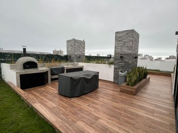 Flat en Av. Grau en Miraflores con acabados modernos y areas comunes