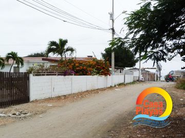 Casa en Playas de Venta en La Via a Data Posorja Km 1.5, Terreno 1.000 m.