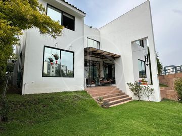 Casa Con Vista Arbolada En Real Esmeralda Un Oasis De Elegancia Y Comodidad
