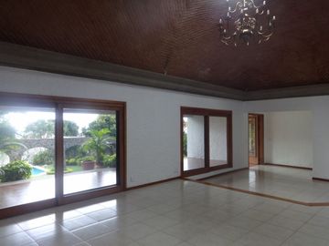 VENDO RESIDENCIA FRACC. COL. VISTA HERMOSA, CUERNAVACA