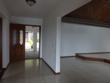 VENDO RESIDENCIA FRACC. COL. VISTA HERMOSA, CUERNAVACA