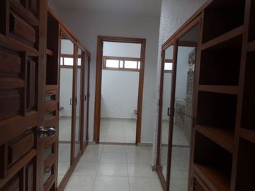 VENDO RESIDENCIA FRACC. COL. VISTA HERMOSA, CUERNAVACA