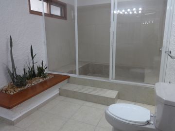 VENDO RESIDENCIA FRACC. COL. VISTA HERMOSA, CUERNAVACA