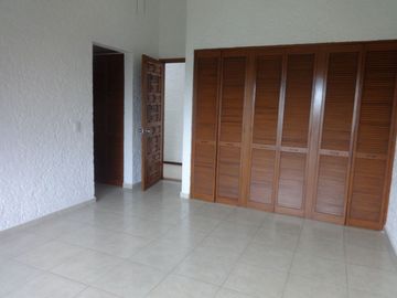 VENDO RESIDENCIA FRACC. COL. VISTA HERMOSA, CUERNAVACA