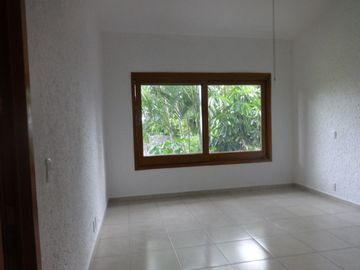VENDO RESIDENCIA FRACC. COL. VISTA HERMOSA, CUERNAVACA