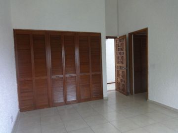 VENDO RESIDENCIA FRACC. COL. VISTA HERMOSA, CUERNAVACA