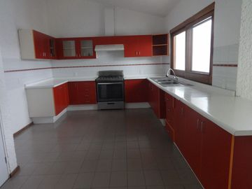 VENDO RESIDENCIA FRACC. COL. VISTA HERMOSA, CUERNAVACA