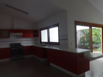 VENDO RESIDENCIA FRACC. COL. VISTA HERMOSA, CUERNAVACA