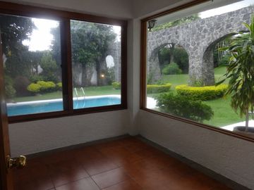 VENDO RESIDENCIA FRACC. COL. VISTA HERMOSA, CUERNAVACA
