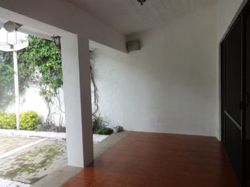 VENDO RESIDENCIA FRACC. COL. VISTA HERMOSA, CUERNAVACA