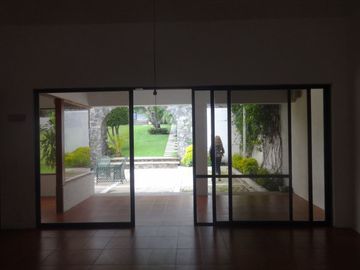 VENDO RESIDENCIA FRACC. COL. VISTA HERMOSA, CUERNAVACA