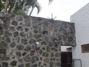 VENDO RESIDENCIA FRACC. COL. VISTA HERMOSA, CUERNAVACA